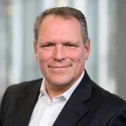 Dr. Matthias Ledig